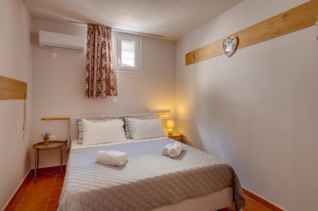 Fabbrica Bnb Vári 外观 照片