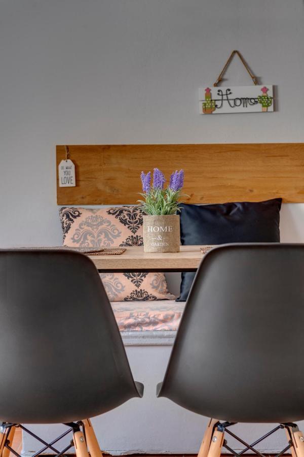 Fabbrica Bnb Vári 外观 照片