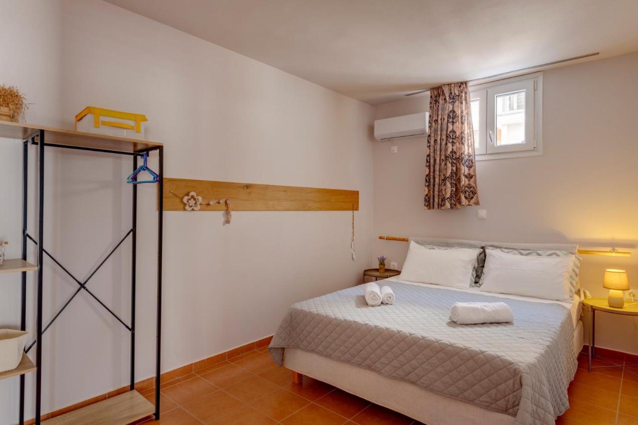 Fabbrica Bnb Vári 外观 照片